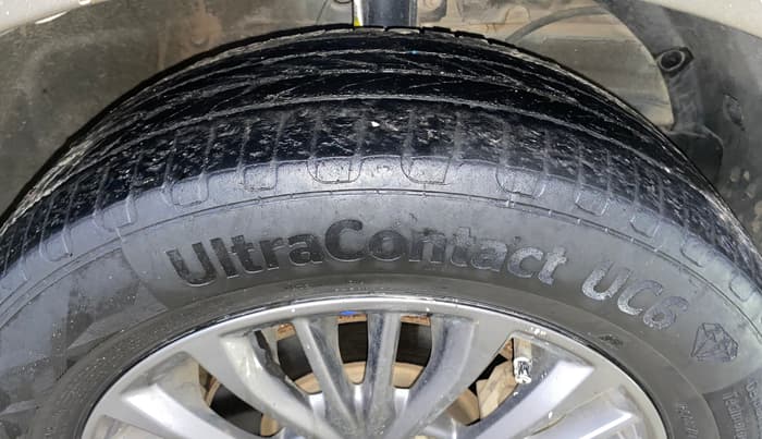 2019 Maruti Ertiga ZXI+ SHVS, Petrol, Manual, 89,787 km, Right Front Tyre Tread