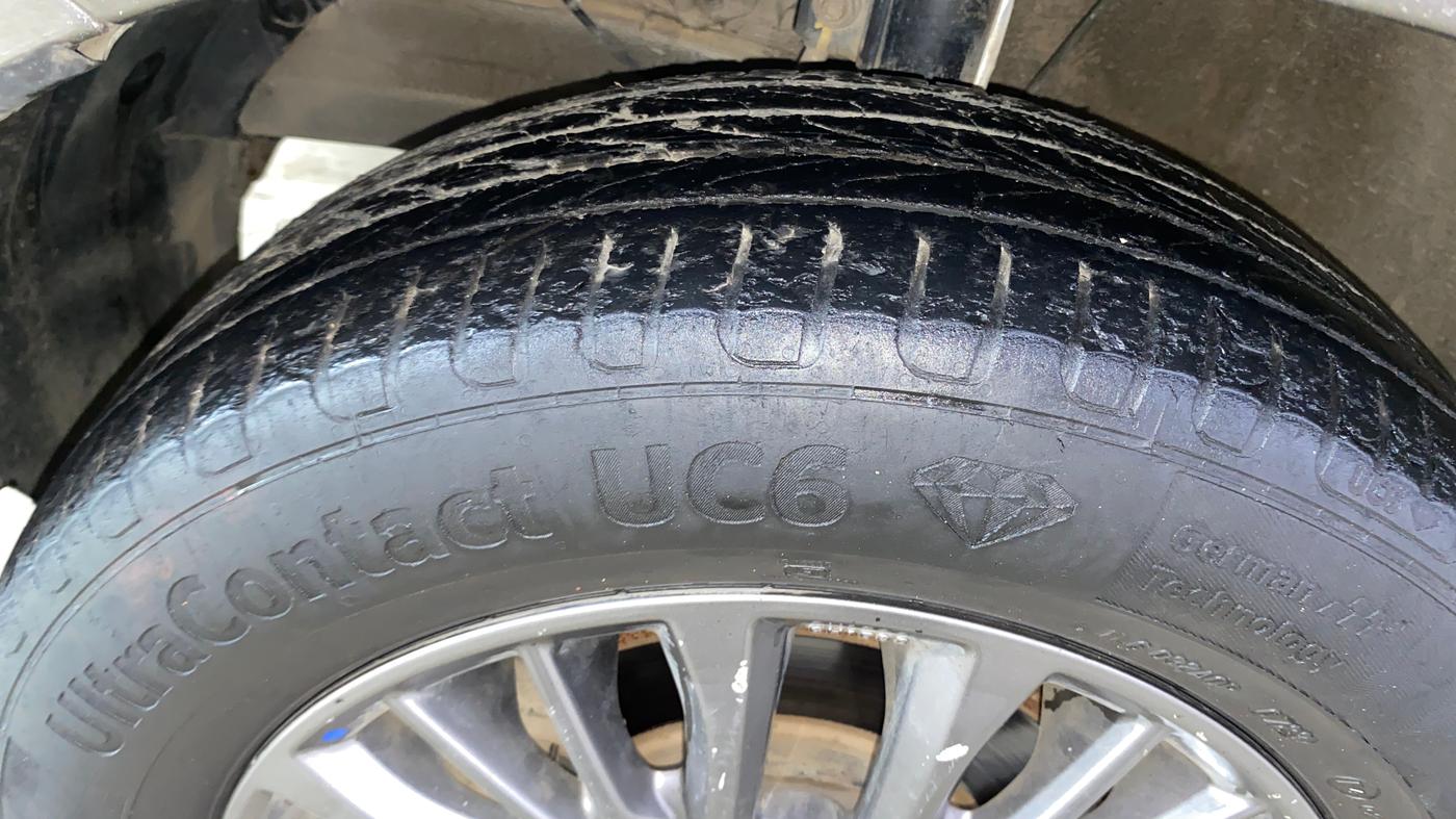2019 Maruti Ertiga ZXI+ SHVS, Petrol, Manual, 89,787 km, Left Front Tyre Tread