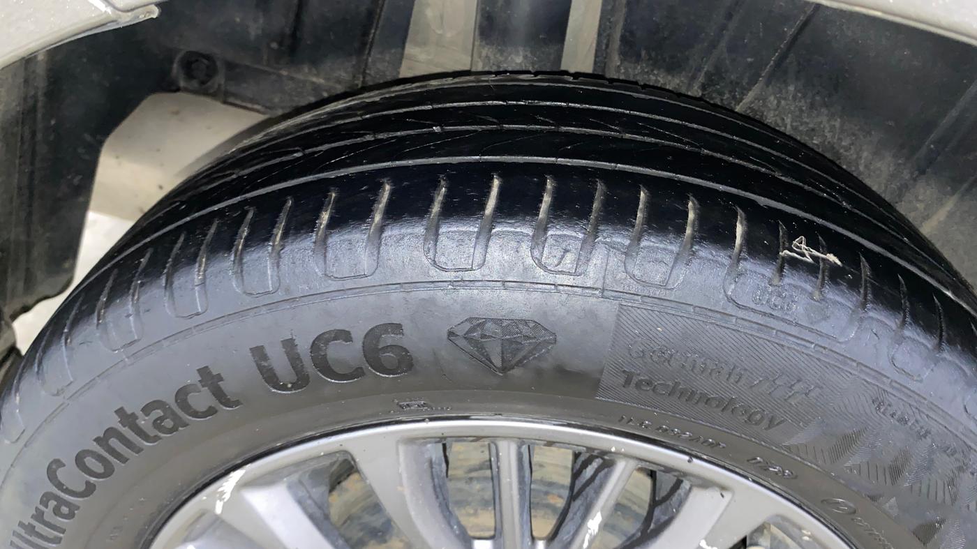 2019 Maruti Ertiga ZXI+ SHVS, Petrol, Manual, 89,787 km, Right Rear Tyre Tread