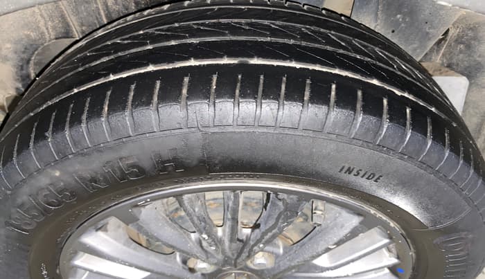 2019 Maruti Ertiga ZXI+ SHVS, Petrol, Manual, 89,787 km, Left Rear Tyre Tread