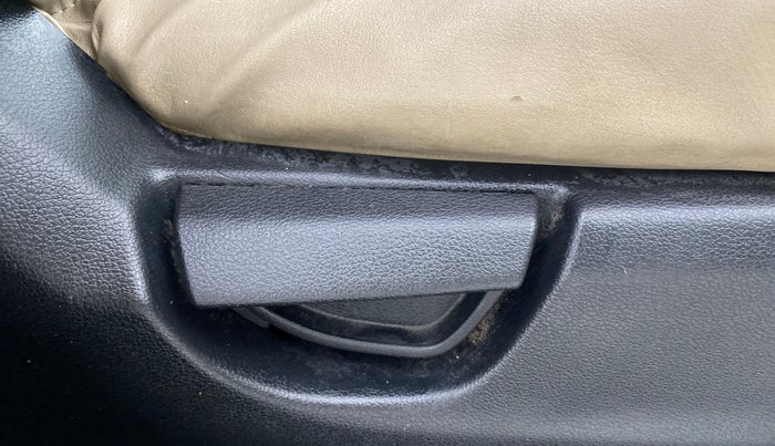 2019 Hyundai NEW SANTRO SPORTZ MT, Petrol, Manual, 22,798 km, Driver Side Adjustment Panel