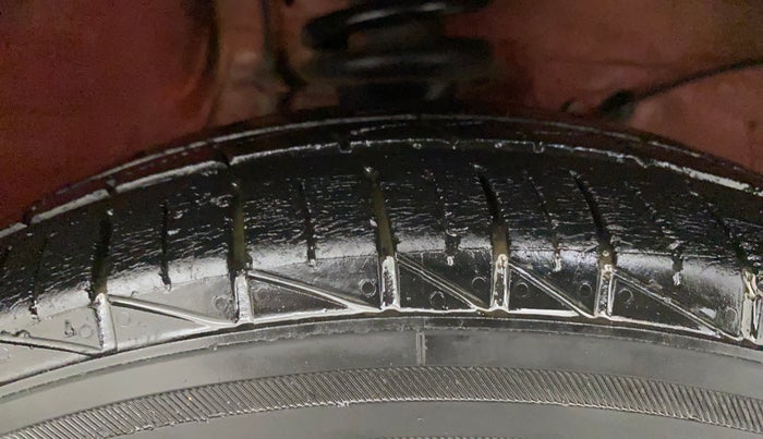 2019 Maruti Alto VXI, Petrol, Manual, 35,624 km, Right Front Tyre Tread