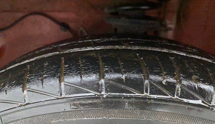2019 Maruti Alto VXI, Petrol, Manual, 35,624 km, Left Front Tyre Tread
