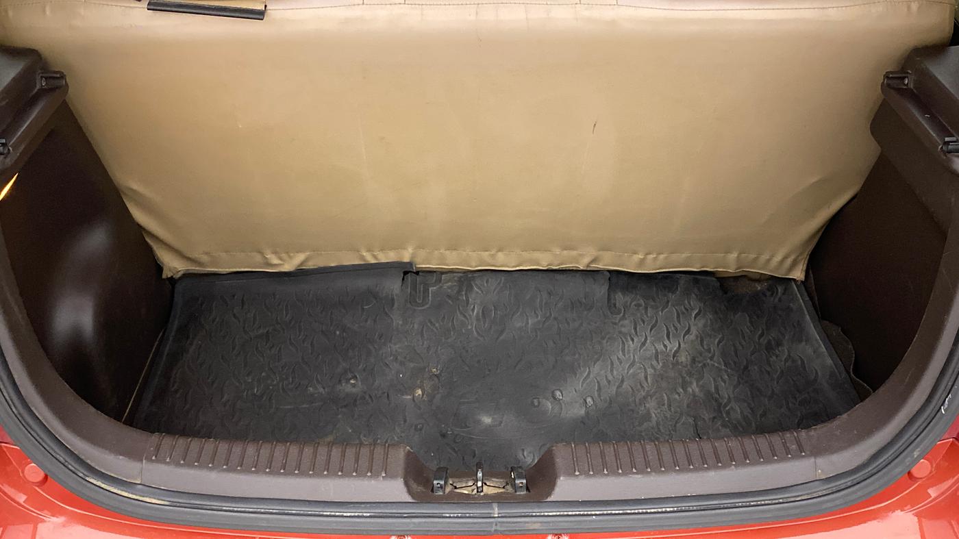 2010 Hyundai i10 SPORTZ 1.2, Petrol, Manual, 87,662 km, Boot Inside