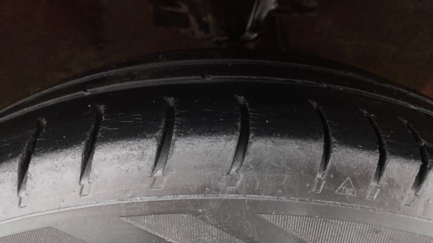 2010 Hyundai i10 SPORTZ 1.2, Petrol, Manual, 87,662 km, Right Front Tyre Tread