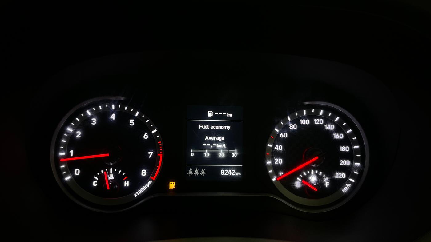 2023 Hyundai AURA S 1.2, Petrol, Manual, 8,200 km, Odometer Image