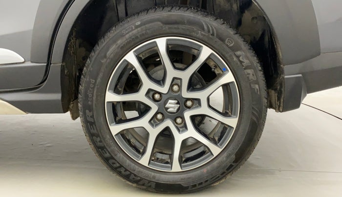 2022 Maruti XL6 ALPHA AT, Petrol, Automatic, 29,106 km, Left Rear Wheel