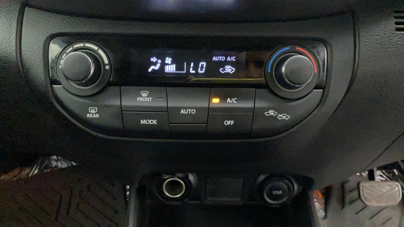 2022 Maruti XL6 ALPHA AT, Petrol, Automatic, 29,106 km, Automatic Climate Control