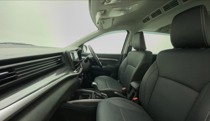 2022 Maruti XL6 ALPHA AT, Petrol, Automatic, 29,106 km, Right Side Front Door Cabin