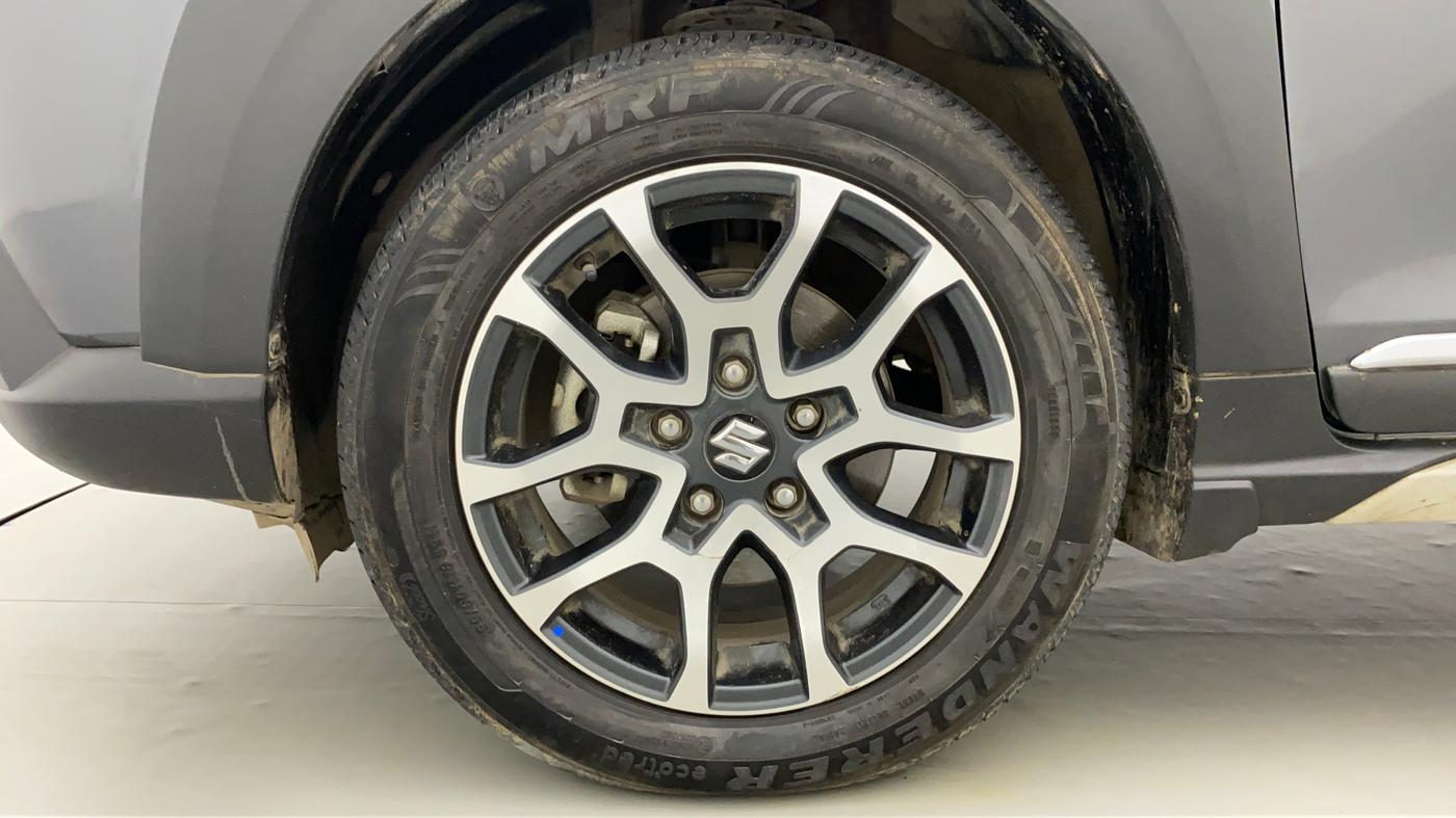 2022 Maruti XL6 ALPHA AT, Petrol, Automatic, 29,106 km, Left Front Wheel