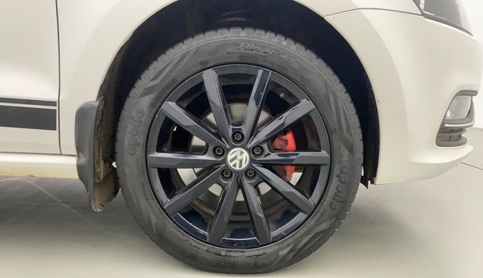 2019 Volkswagen Polo HIGHLINE PLUS 1.0, Petrol, Manual, 34,187 km, Right Front Wheel