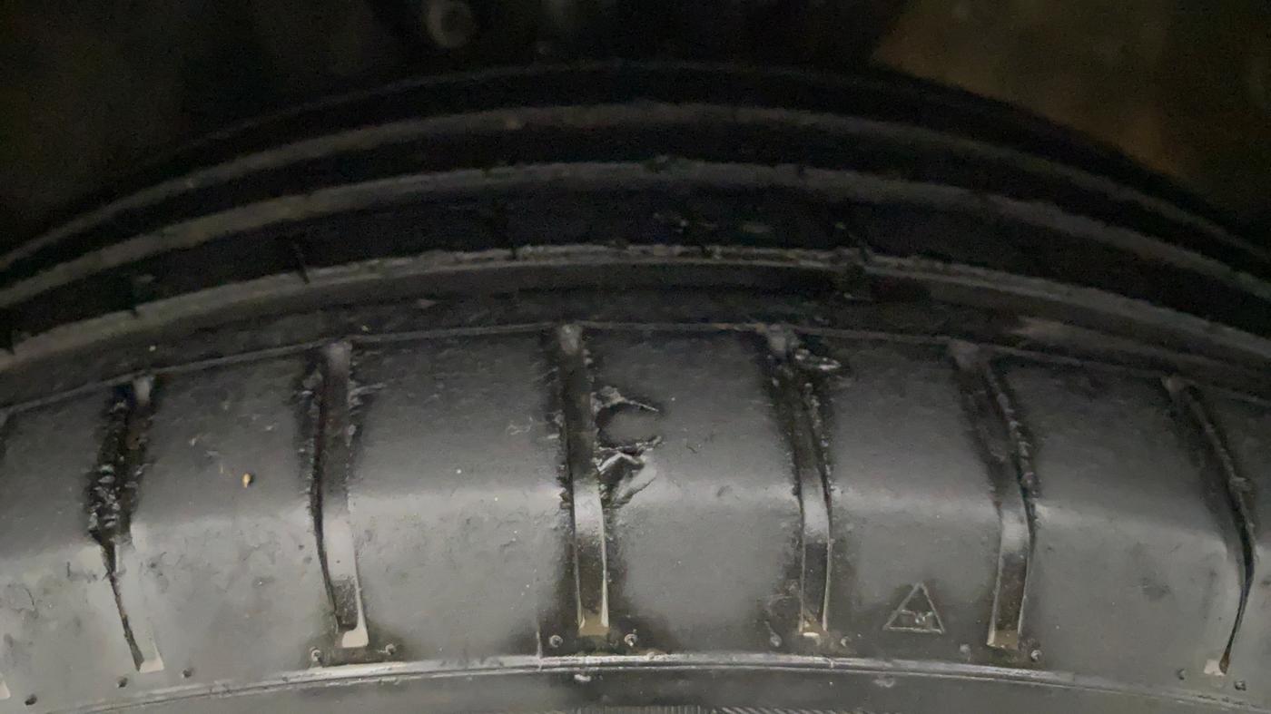 2019 Volkswagen Polo HIGHLINE PLUS 1.0, Petrol, Manual, 34,187 km, Right Rear Tyre Tread