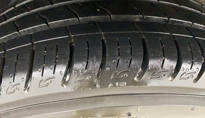 2022 Tata ALTROZ XZ PLUS I-TURBO PETROL, Petrol, Manual, 15,774 km, Right Rear Tyre Tread