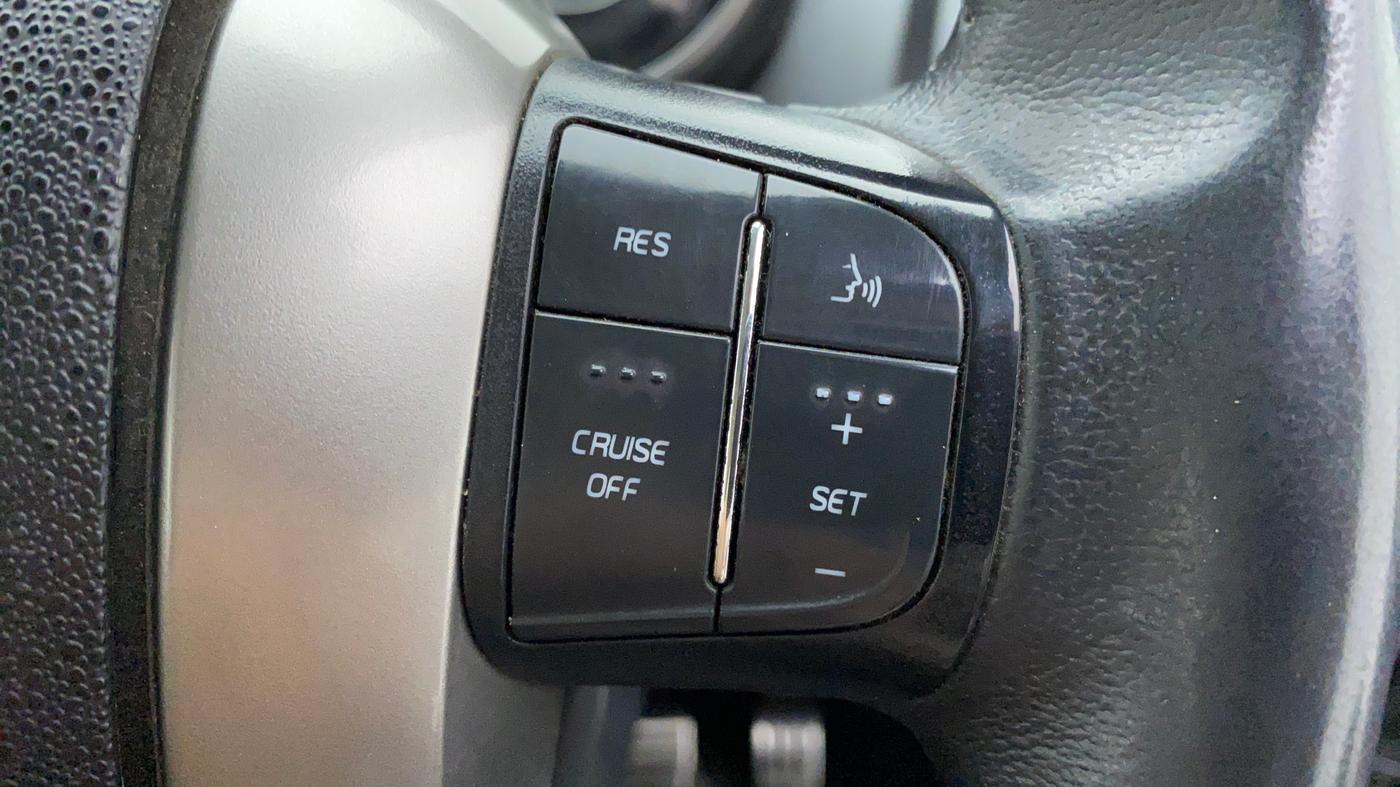 2019 Mahindra XUV500 W11 (O), Diesel, Manual, 47,952 km, Adaptive Cruise Control