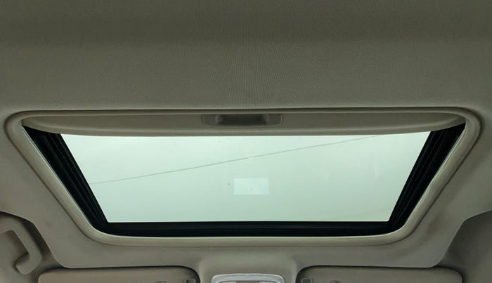 2019 Mahindra XUV500 W11 (O), Diesel, Manual, 47,952 km, Moonroof/ Sunroof