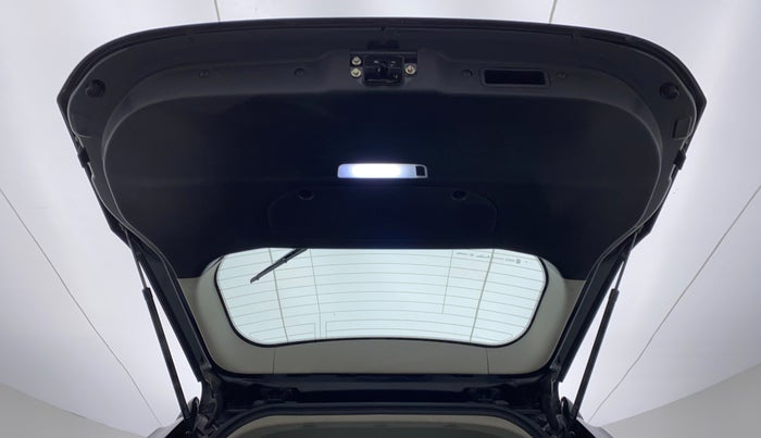 2019 Mahindra XUV500 W11 (O), Diesel, Manual, 47,952 km, Boot Door Open