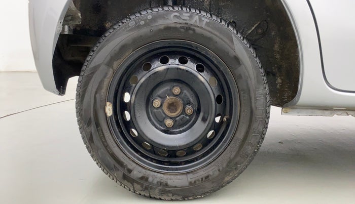 2013 Toyota Etios Liva G, Petrol, Manual, Right Rear Wheel