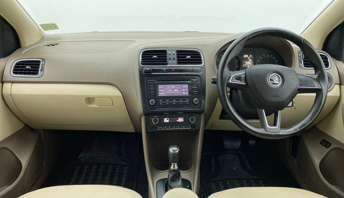 2015 Skoda Rapid ELEGANCE 1.6 MPFI AT, Petrol, Automatic, 20,456 km, Dashboard
