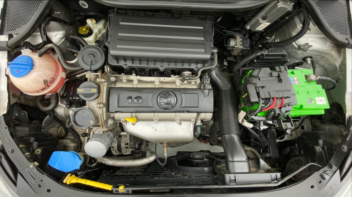 2015 Skoda Rapid ELEGANCE 1.6 MPFI AT, Petrol, Automatic, 20,456 km, Open Bonet