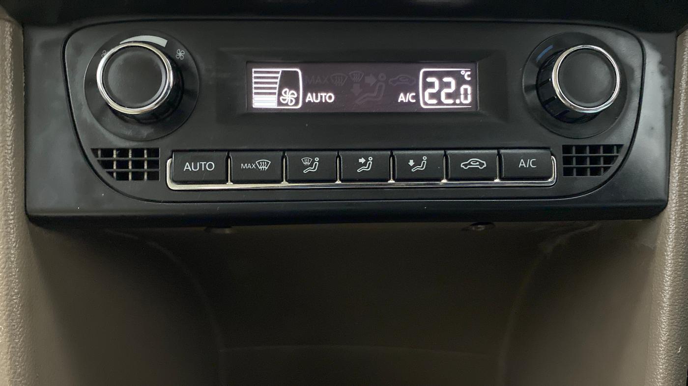 2015 Skoda Rapid ELEGANCE 1.6 MPFI AT, Petrol, Automatic, 20,456 km, Automatic Climate Control