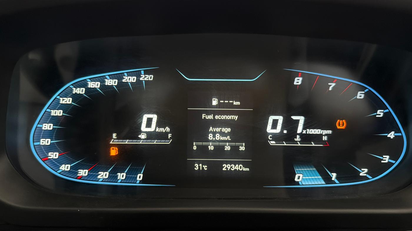 2023 Hyundai NEW I20 ASTA (O) 1.2 MT, Petrol, Manual, 29,324 km, Odometer Image