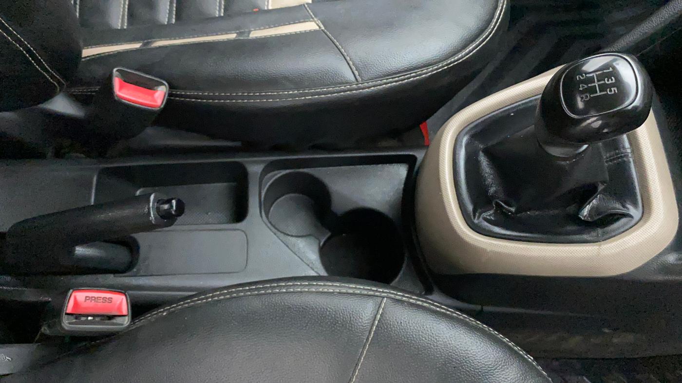 2019 Hyundai Grand i10 MAGNA 1.2 KAPPA VTVT CNG, CNG, Manual, 65,892 km, Gear Lever