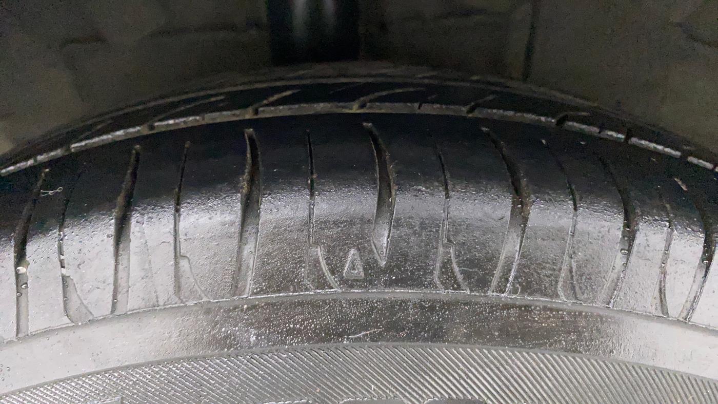 2019 Hyundai Grand i10 MAGNA 1.2 KAPPA VTVT CNG, CNG, Manual, 65,892 km, Right Rear Tyre Tread
