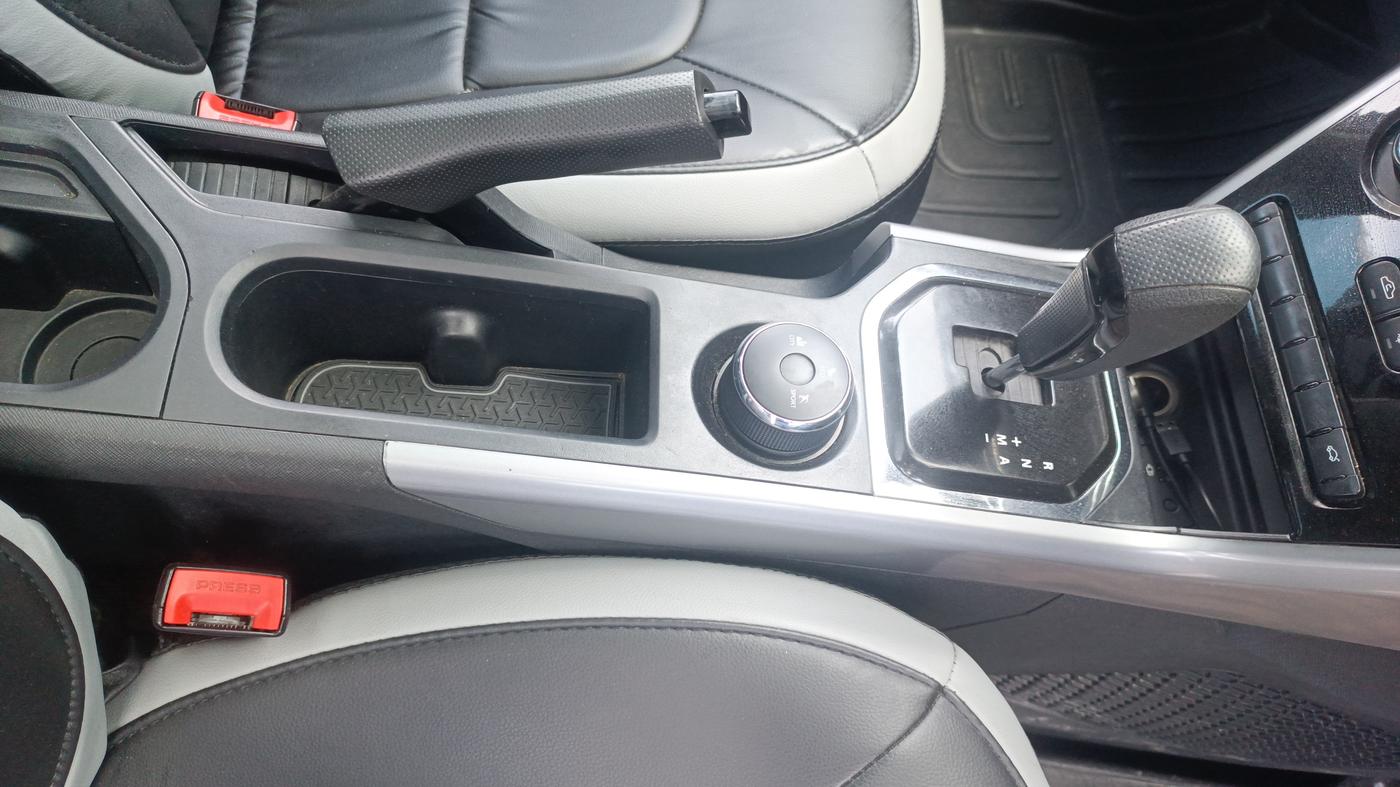 2022 Tata NEXON XMA SUNROOF PETROL, Petrol, Automatic, 43,202 km, Gear Lever