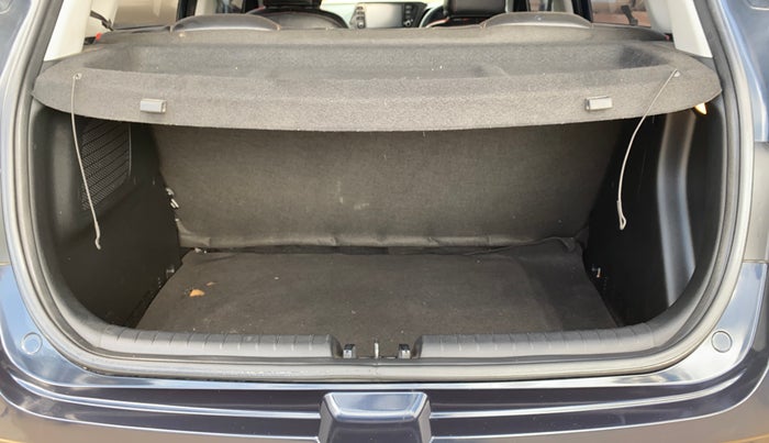 2022 Hyundai NEW I20 ASTA 1.2 MT, Petrol, Manual, 19,916 km, Boot Inside