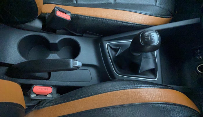 2018 Hyundai Elite i20 SPORTZ 1.2, Petrol, Manual, 56,939 km, Gear Lever