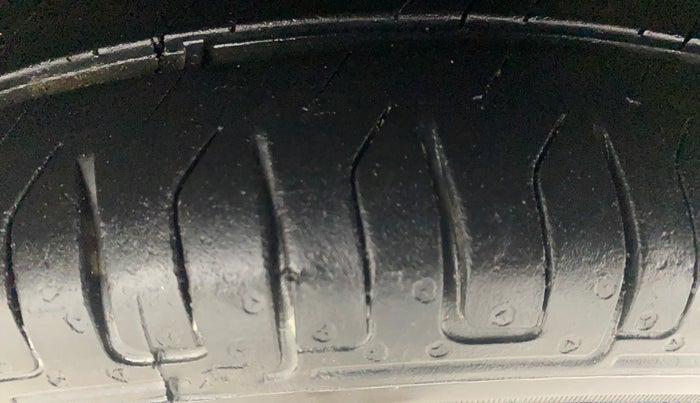 2018 Datsun Redi Go T(O) 1.0, Petrol, Manual, 41,537 km, Right Front Tyre Tread