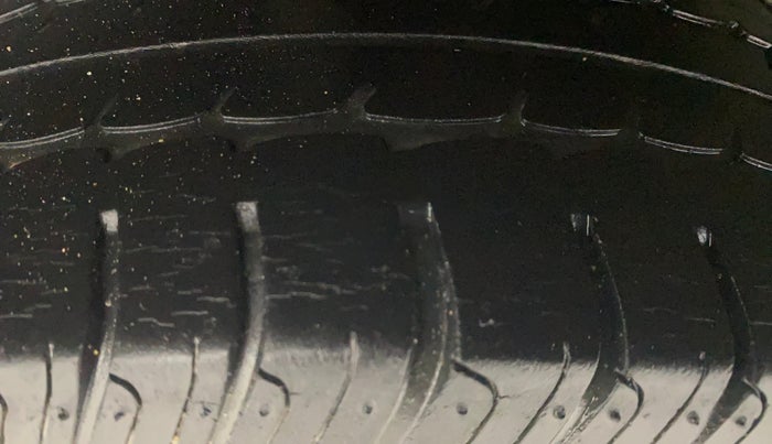 2018 Datsun Redi Go T(O) 1.0, Petrol, Manual, 41,537 km, Right Rear Tyre Tread