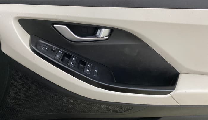 2022 Hyundai Creta S IMT 1.5 PETROL, Petrol, Manual, 43,679 km, Driver Side Door Panels Control