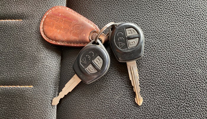 2018 Maruti Swift VXI AMT, Petrol, Automatic, 27,692 km, Key Close Up