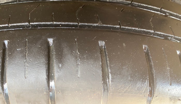 2018 Maruti Baleno ALPHA PETROL 1.2, Petrol, Manual, 57,879 km, Right Front Tyre Tread