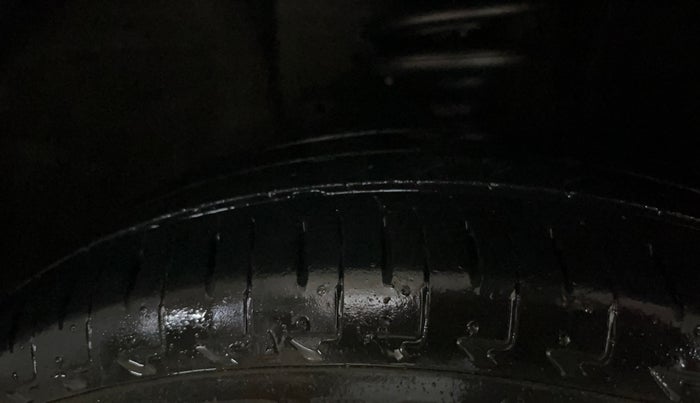 2020 Maruti IGNIS SIGMA 1.2, Petrol, Manual, 60,122 km, Right Front Tyre Tread