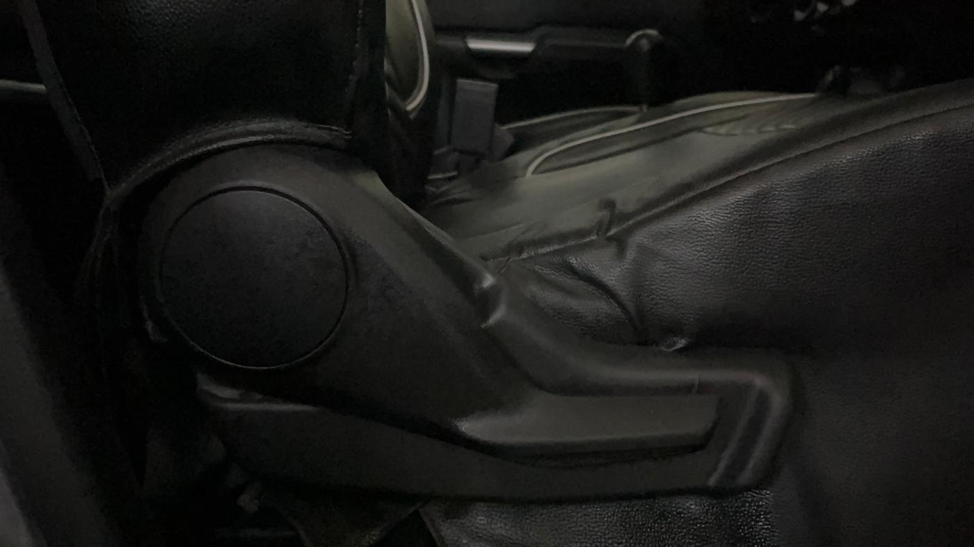 2020 Maruti IGNIS SIGMA 1.2, Petrol, Manual, 60,184 km, Driver Side Adjustment Panel