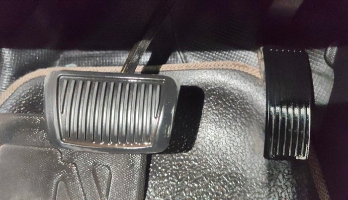 2016 Hyundai Grand i10 ASTA (O) AT 1.2 KAPPA VTVT, Petrol, Automatic, 31,525 km, Pedals