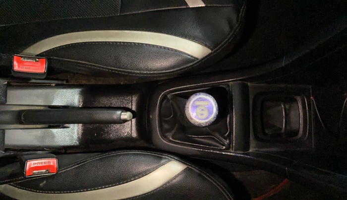 2017 Maruti Swift VXI, Petrol, Manual, 74,732 km, Gear Lever