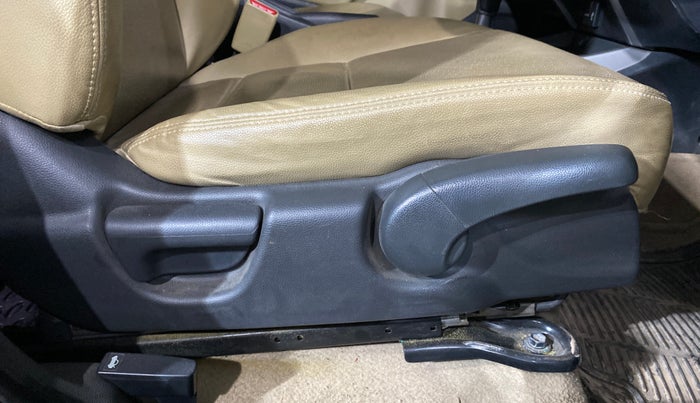 2019 Honda City 1.5L I-VTEC ZX CVT, Petrol, Automatic, 37,751 km, Driver Side Adjustment Panel