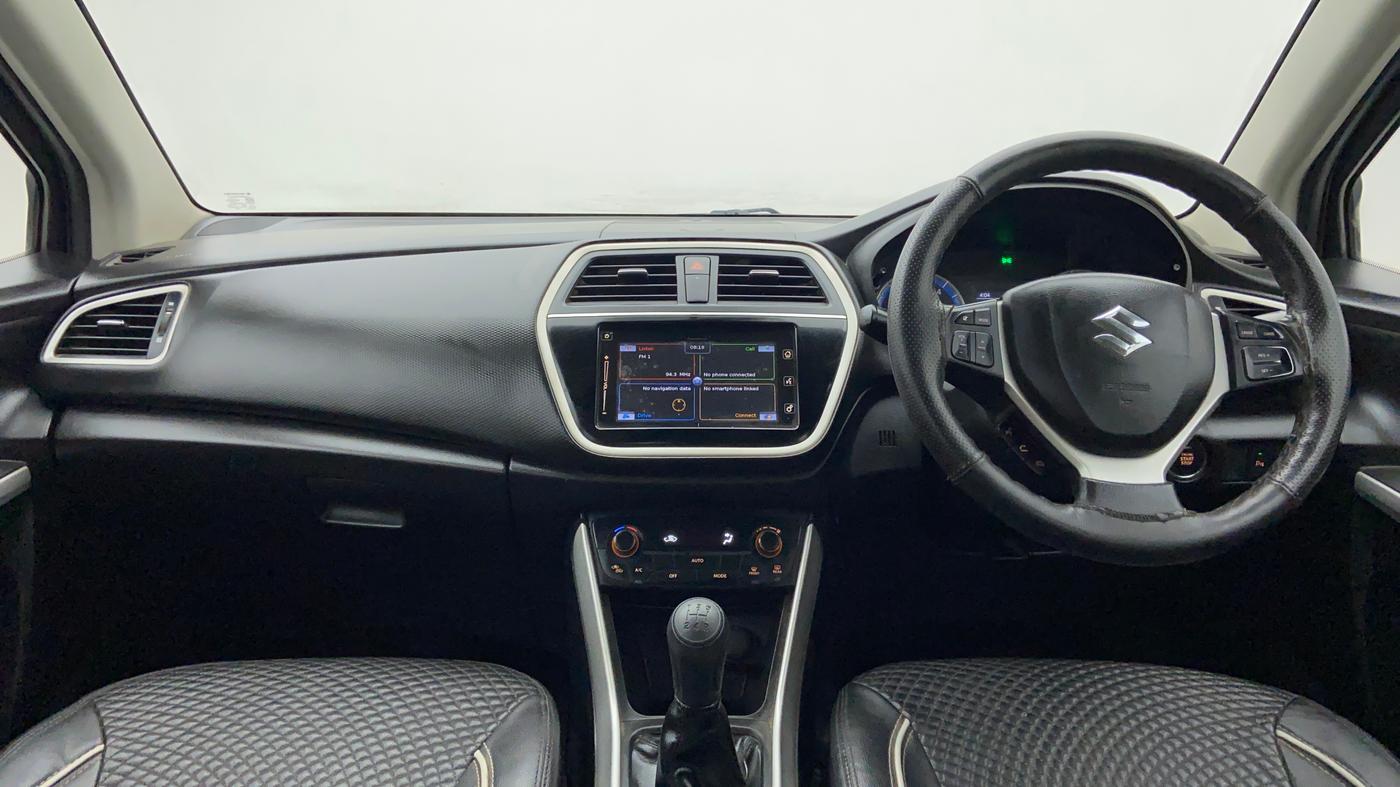 2015 Maruti S Cross ZETA 1.3, Diesel, Manual, 1,21,314 km, Dashboard