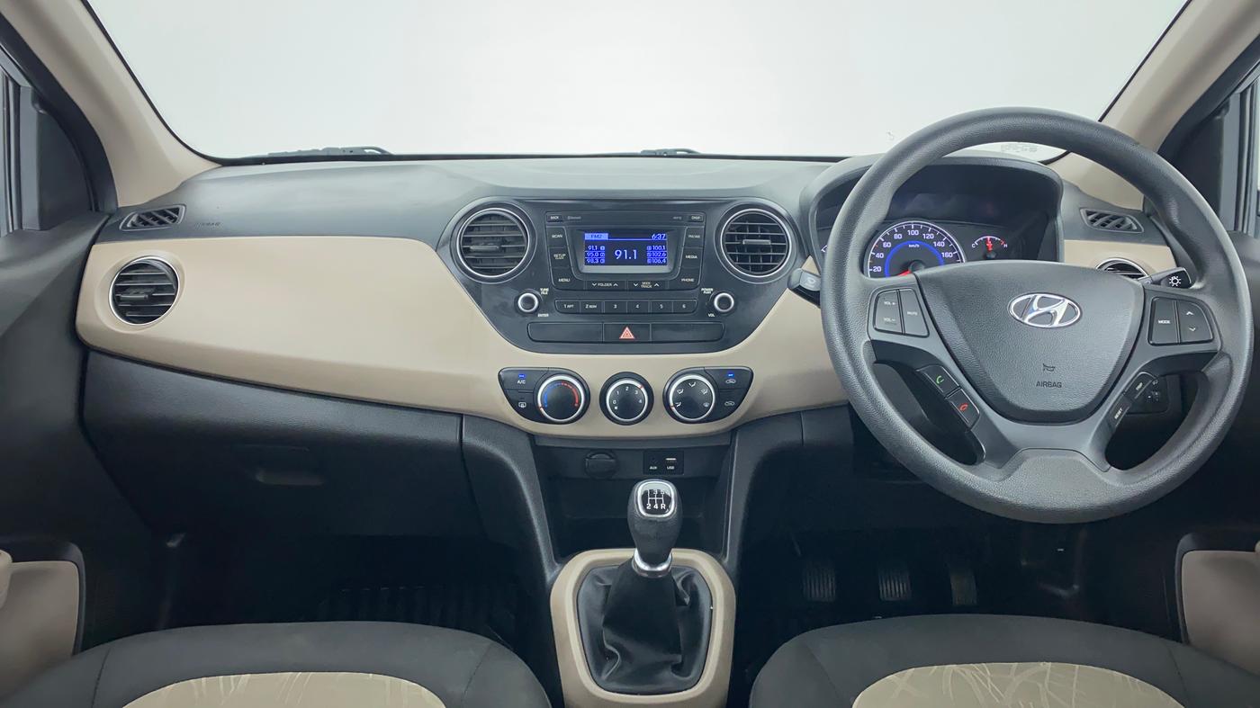2016 Hyundai Grand i10 SPORTZ 1.2 KAPPA VTVT, Petrol, Manual, 19,930 km, Dashboard