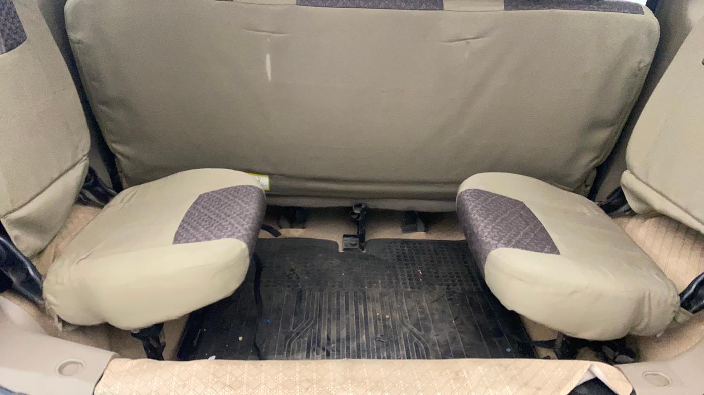 2015 Mahindra TUV300 T8, Diesel, Manual, 51,720 km, Boot Inside
