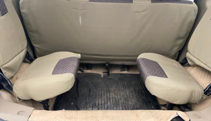 2015 Mahindra TUV300 T8, Diesel, Manual, 51,720 km, Boot Inside