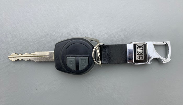 2018 Maruti Wagon R 1.0 VXI, Petrol, Manual, 71,639 km, Key Close Up