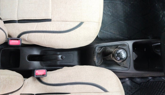 2017 Hyundai Eon MAGNA +, Petrol, Manual, 33,978 km, Gear Lever