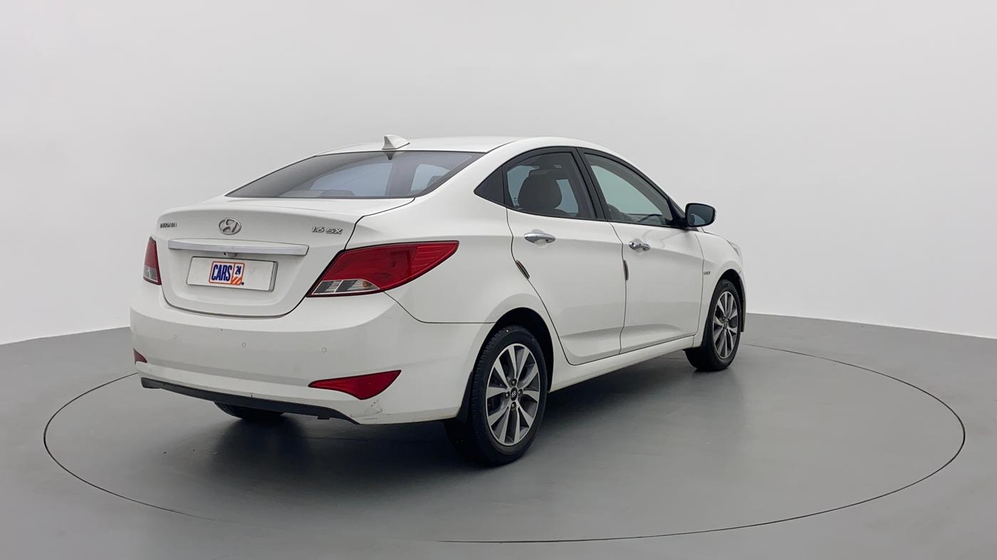 2016 Hyundai Verna FLUIDIC 1.6 SX VTVT OPT, Petrol, Manual, 66,681 km, Right Back Diagonal