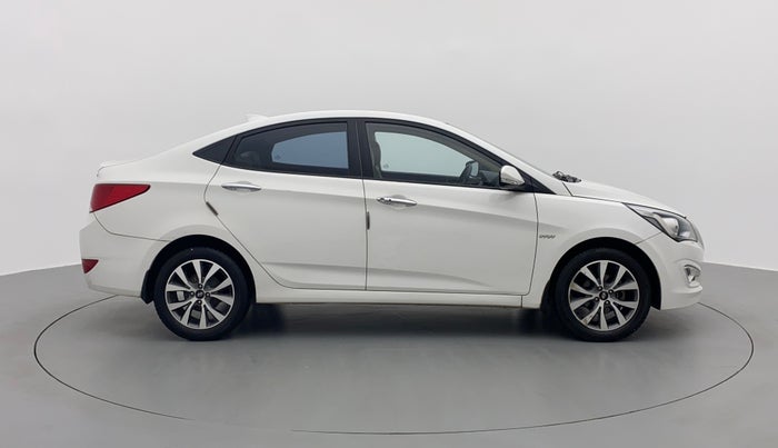 2016 Hyundai Verna FLUIDIC 1.6 SX VTVT OPT, Petrol, Manual, 66,681 km, Right Side View