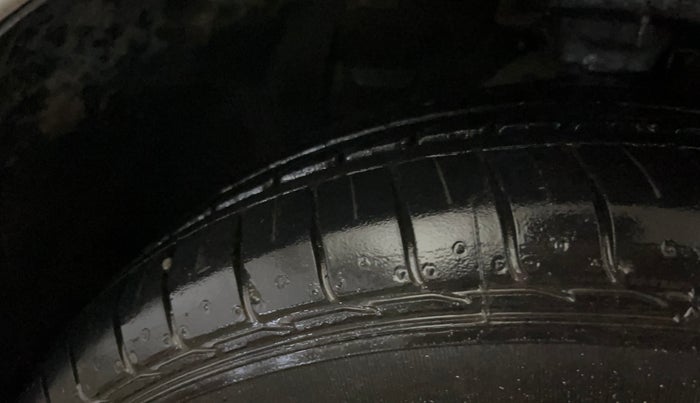 2018 Hyundai Elite i20 SPORTZ 1.2, Petrol, Manual, 34,945 km, Left Front Tyre Tread