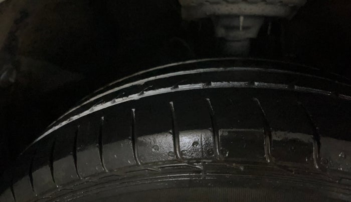 2018 Hyundai Elite i20 SPORTZ 1.2, Petrol, Manual, 34,945 km, Right Front Tyre Tread